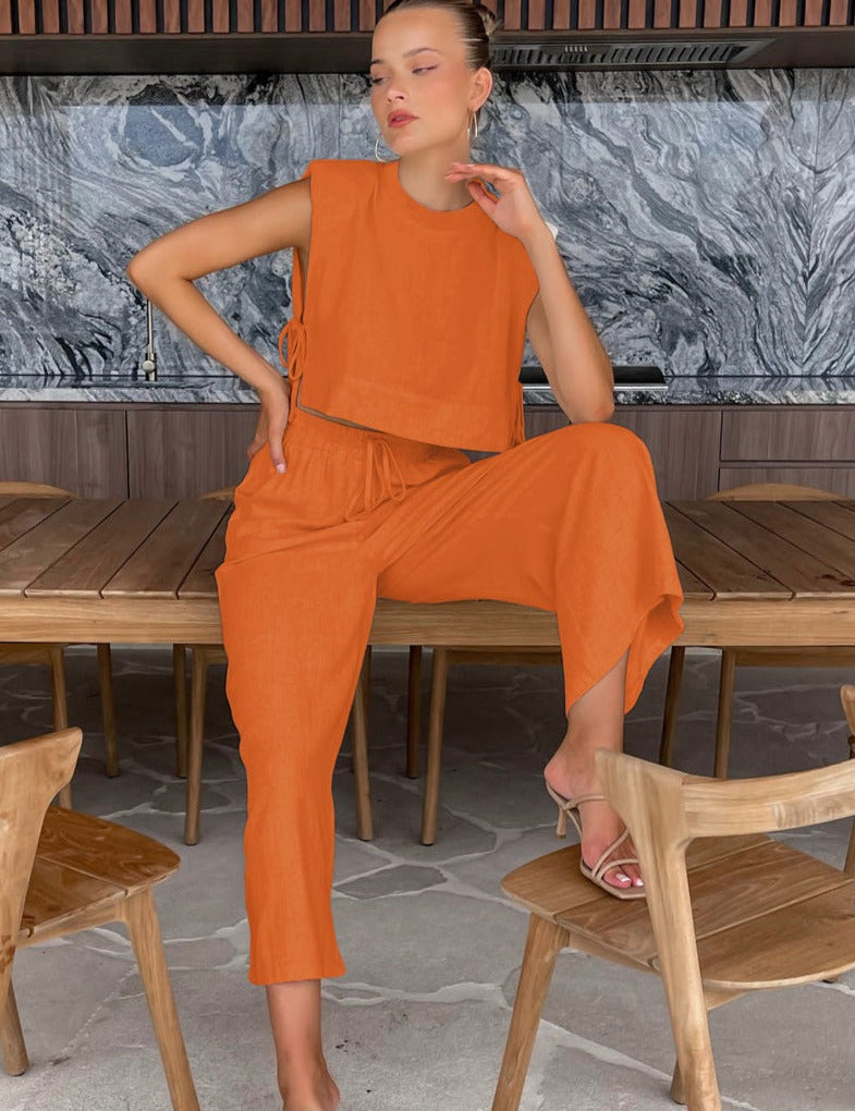 Noemi Bellucci | Todelt minimalistisk sæt med elegant silhuet
