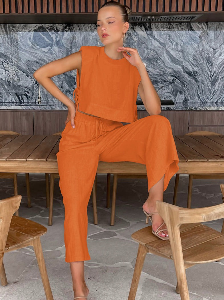 Noemi Bellucci | Todelt minimalistisk sæt med elegant silhuet