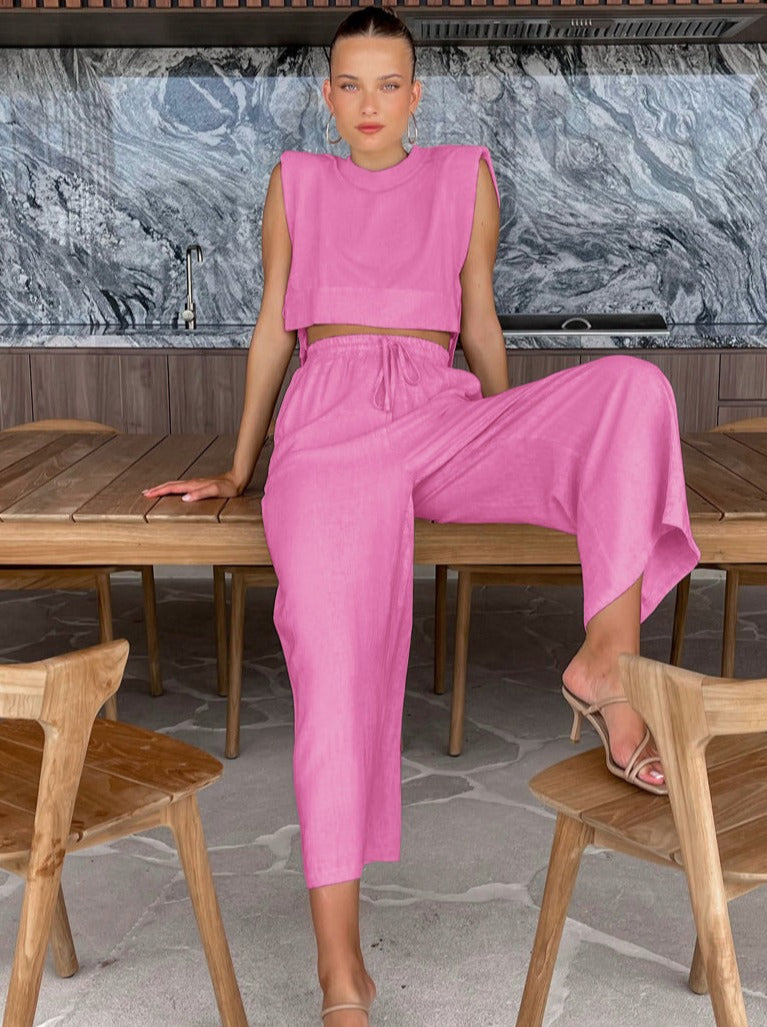 Noemi Bellucci | Todelt minimalistisk sæt med elegant silhuet