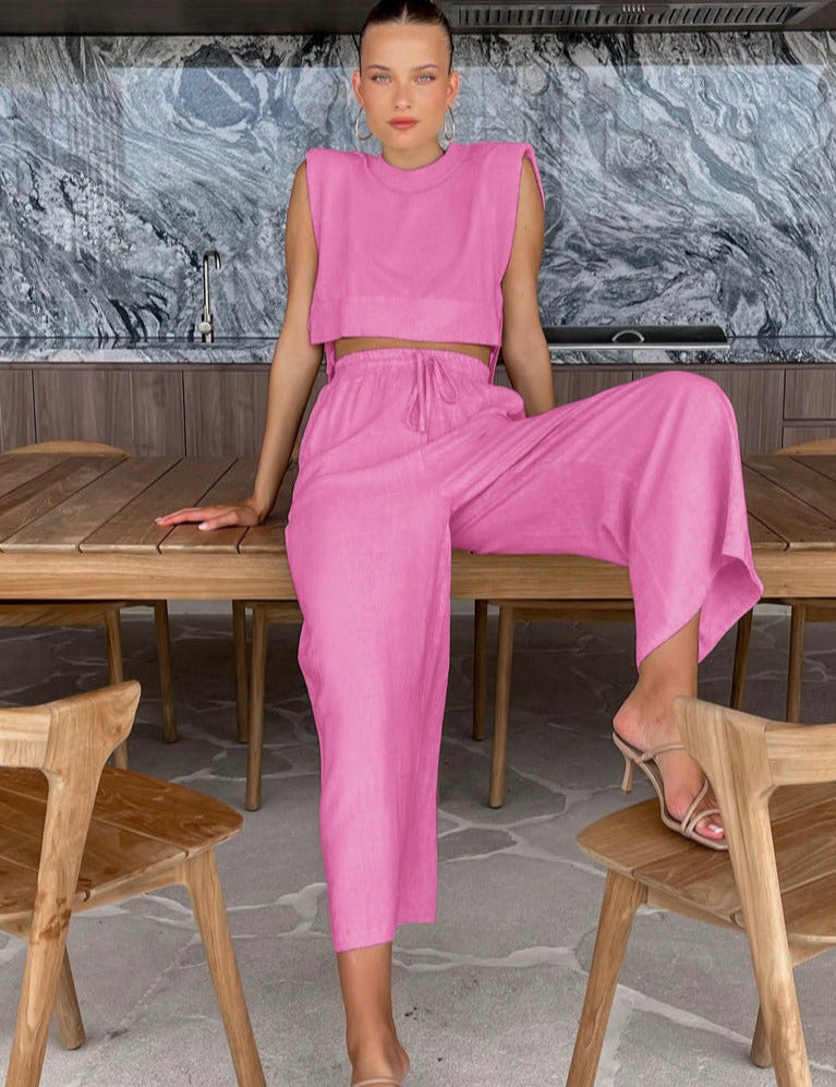 Noemi Bellucci | Todelt minimalistisk sæt med elegant silhuet