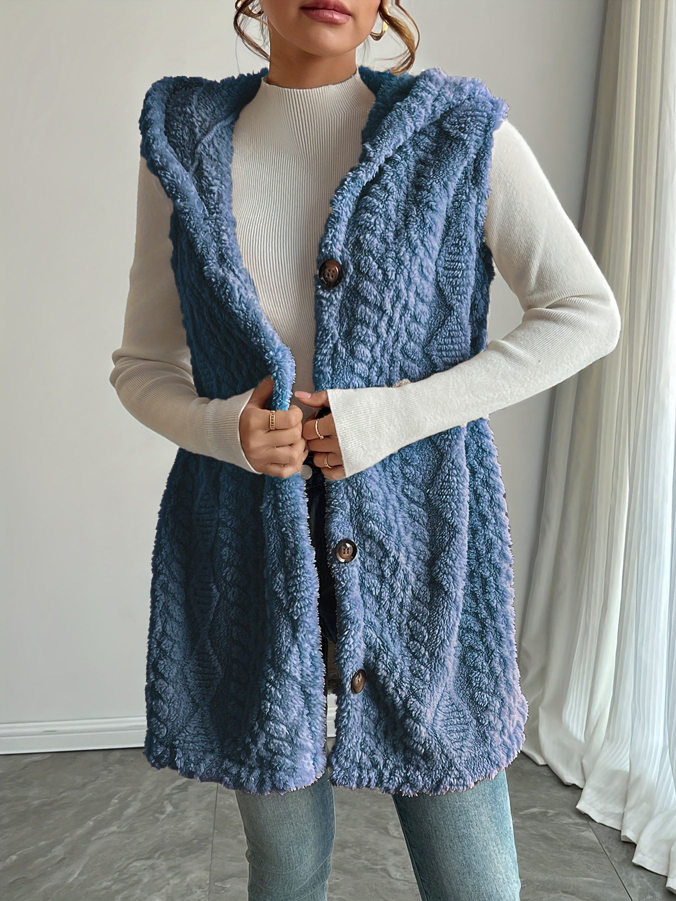 Emilie Rasmussen | Teddy-Strickweste mit Kapuze für Damen