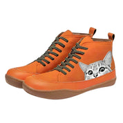 Nynne Ahler | High-Top-Stiefel mit Katzenmotiv