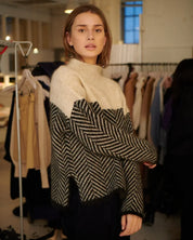 Élise Moreau | Luksuriøs rullekrave i faux cashmere