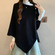 Louise Winther | Cape-frakke med knapper og oversized pasform