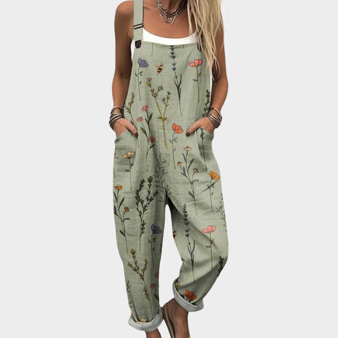 Lena Rasmussen | Blomstret overall i sage-grøn med vildblomster-print til kvinder