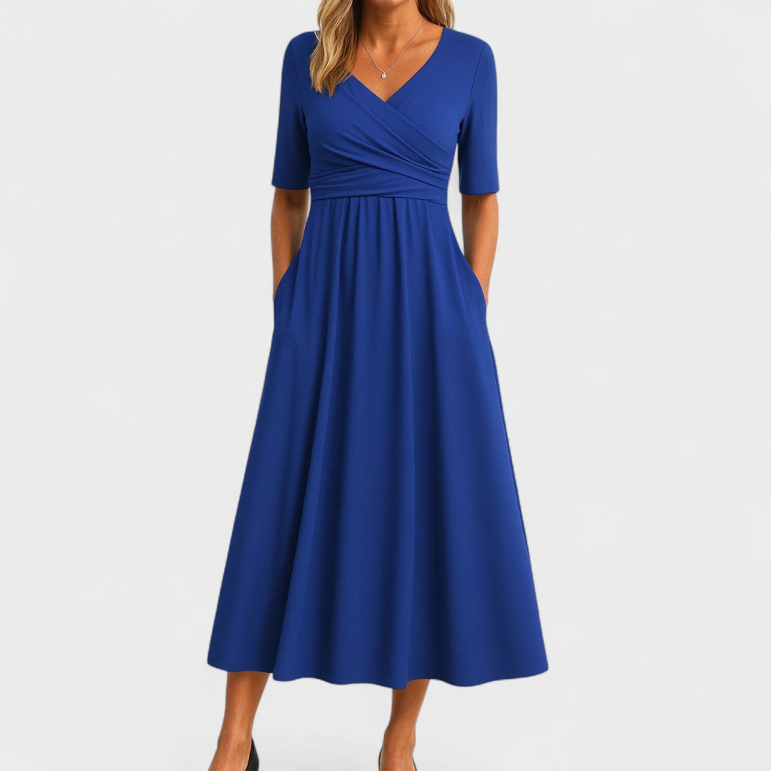 Vivienne Moreau | Midikjole med elegant omslagsdesign til kvinder