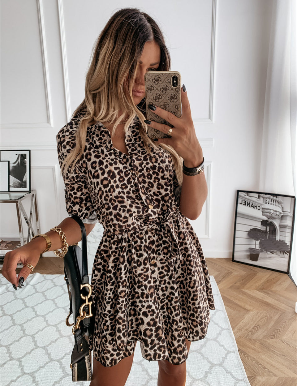 Nora Thomsen | Mini-skjortekjole med leopardprint til kvinder