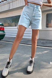 Zara Costello | High-Waist Denim Shorts med Rå Kant
