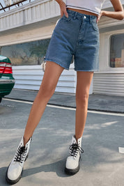 Zara Costello | High-Waist Denim Shorts med Rå Kant