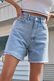 Zara Costello | High-Waist Denim Shorts med Rå Kant