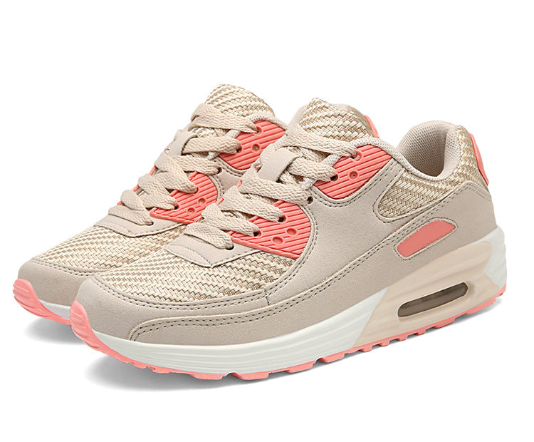 Camilla Lindberg | Sneakers i Rosa med Mesh og Snøredetalje