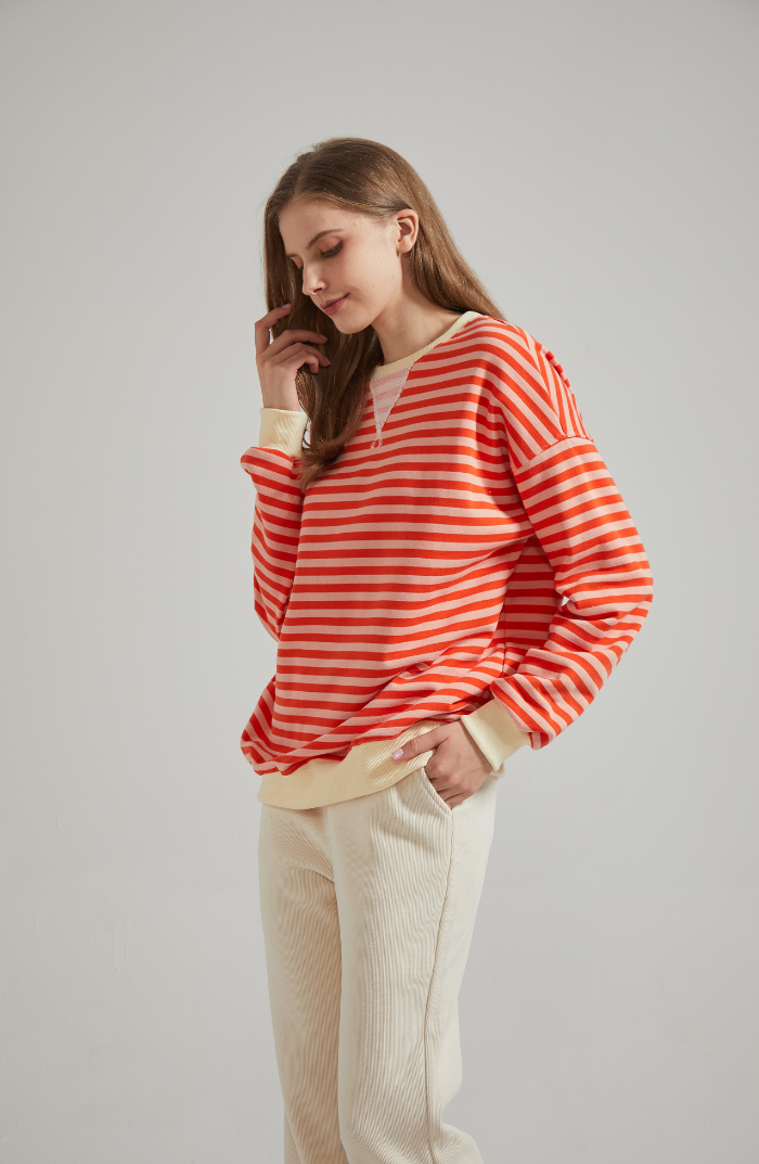 Loretta | Stribet Relaxed Fit Sweater med Blåt & Hvidt Mønster