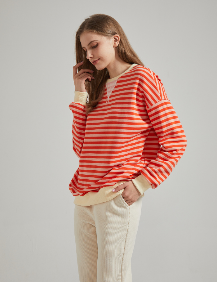 Loretta | Stribet Relaxed Fit Sweater med Blåt & Hvidt Mønster