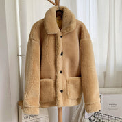 Anna Solberg | Teddy-frakke i pink shearling-look