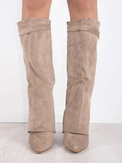 Margot Ashburn | Klassiske Suede Støvler i Beige