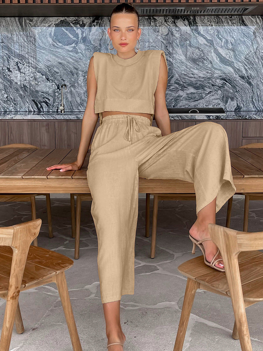 Noemi Bellucci | Todelt minimalistisk sæt med elegant silhuet