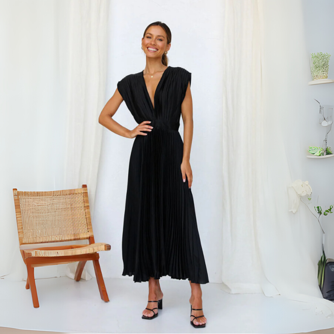 Aurélie Fontaine | Maxi festkjole med plisseret elegance