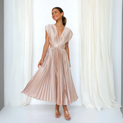 Aurélie Fontaine | Maxi festkjole med plisseret elegance