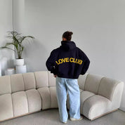 Trine Dahl | Oversized mikina s kapucí s potiskem „Love Club“