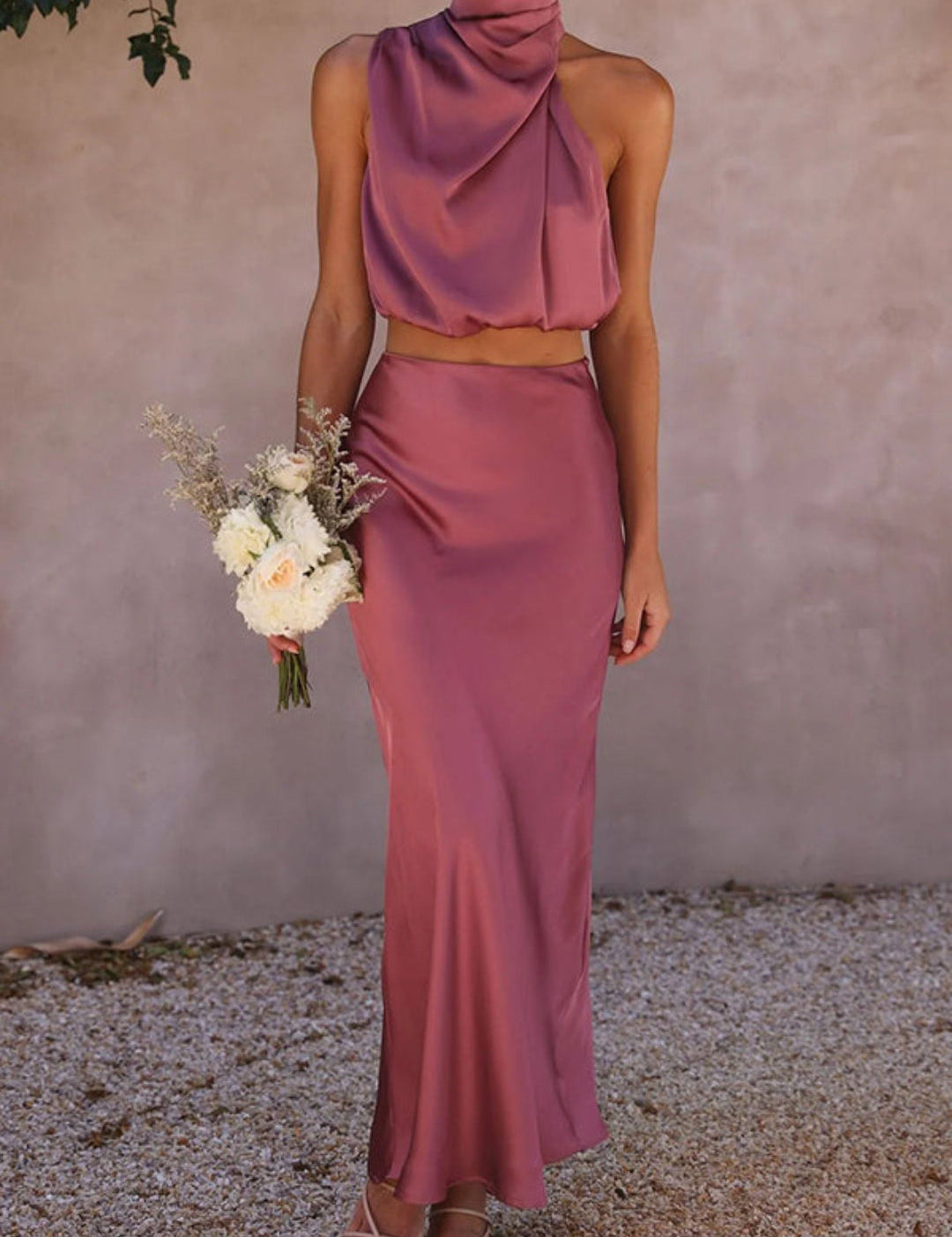 Noémie Delisle | Satinsæt med cropped top og maxi nederdel