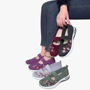 Rikke Nielsen | Slip-on Sneakers med Broderi og Svangstøtte