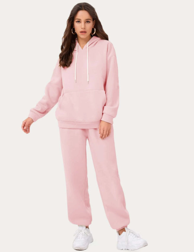 Mille Storm | Sweatshirt-sæt med hoodie og joggingbukser