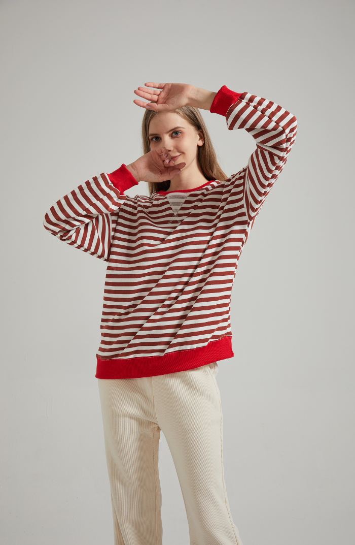 Loretta | Stribet Relaxed Fit Sweater med Blåt & Hvidt Mønster