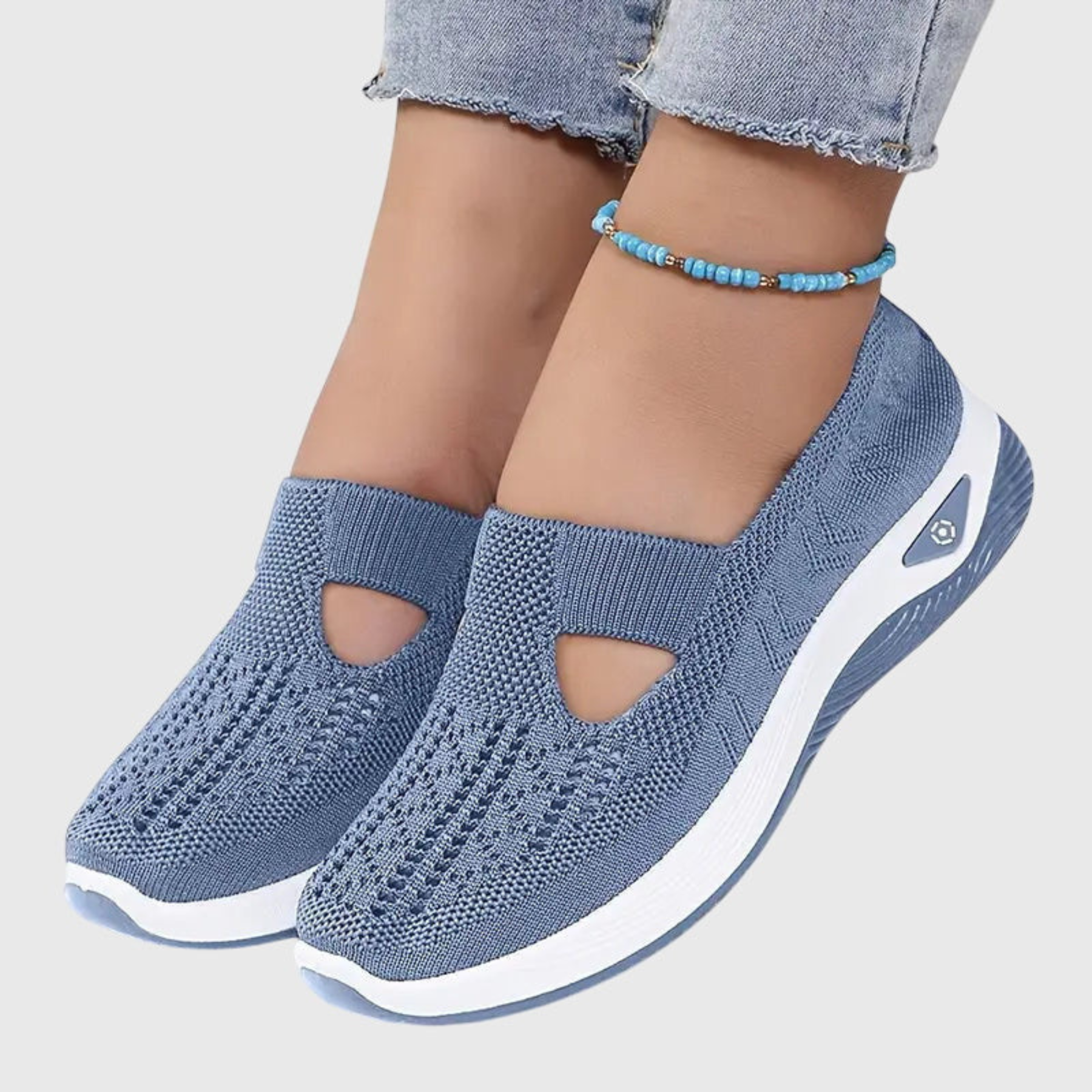 Elena Moretti | Åndbare slip-on sneakers i let strikdesign