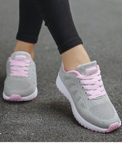 Margot Ashcroft | Lette Sneakers i Hvid til Kvinder
