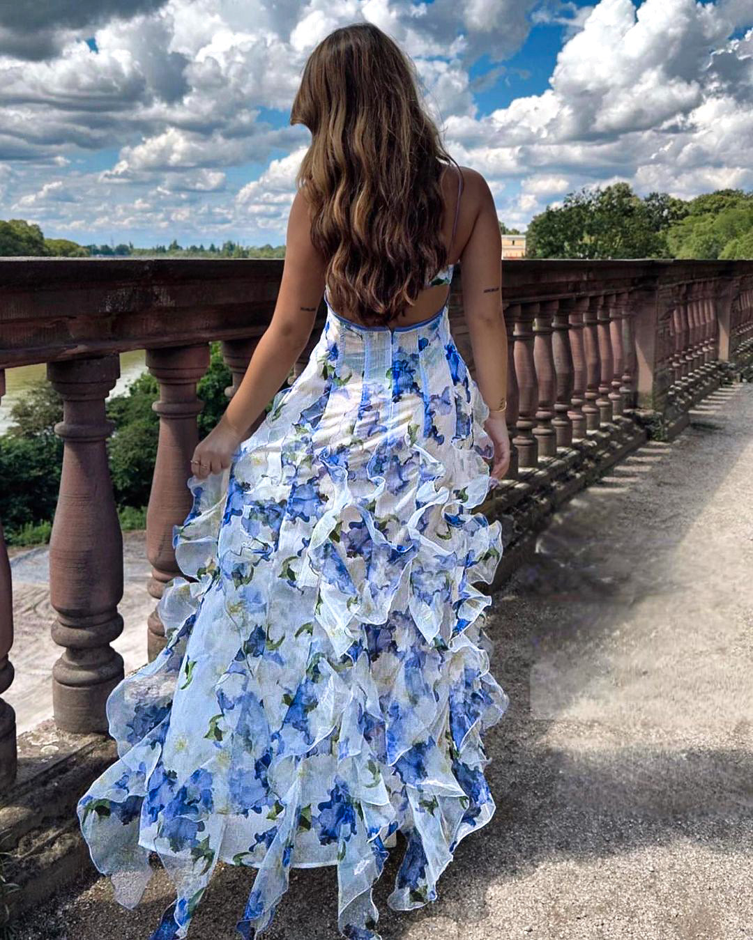 Camille Dupont | Midi-blomsterkjole med rynkede detaljer