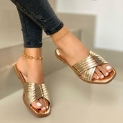 Emilie Larsen | Flade Sandaler med Metallic Detaljer til Kvinder