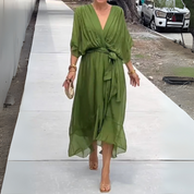 Camille Dupont | Wrap luksus maxi kjole med elegant silhuet