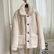 Anna Solberg | Teddy-frakke i pink shearling-look