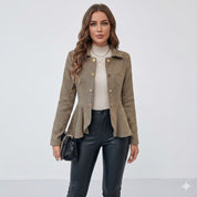 Caterina Villelmo | Kort Blazer med Chevron-mønster og Peplum-snit