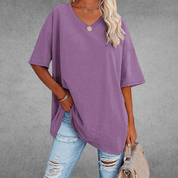 Sienna Moreau | Oversized V-hals T-shirt med afslappet elegance