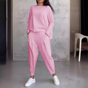 Dorte Riis | Casual Sæt med Løs Sweatshirt og Tapered Bukser