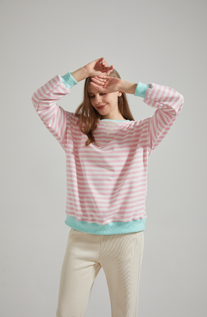 Loretta | Stribet Relaxed Fit Sweater med Blåt & Hvidt Mønster