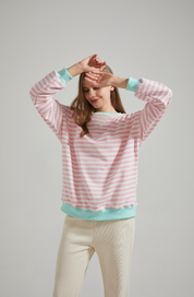 Loretta | Stribet Relaxed Fit Sweater med Blåt & Hvidt Mønster