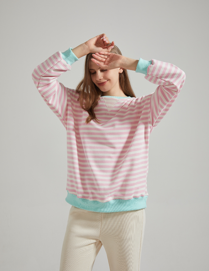 Loretta | Stribet Relaxed Fit Sweater med Blåt & Hvidt Mønster