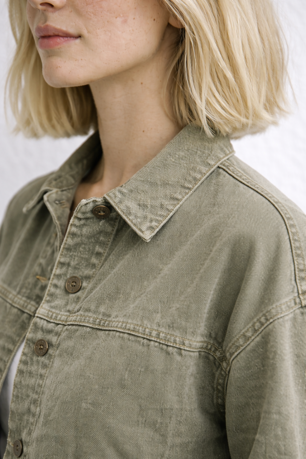 Sanne Kjeldgaard | Oliven Denimjakke til kvinder