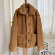 Anna Solberg | Teddy-frakke i pink shearling-look
