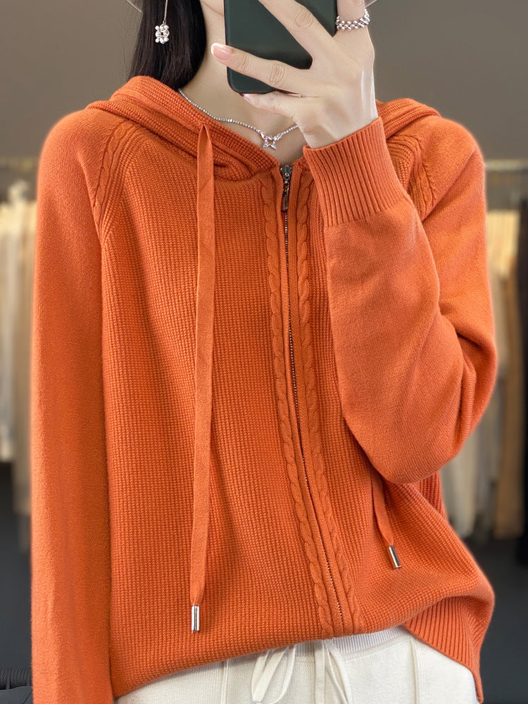 Camilla Dahl | Strikket hoodie-cardigan med lynlås i beige
