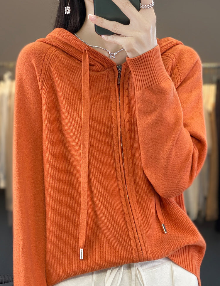 Camilla Dahl | Strikket hoodie-cardigan med lynlås i beige