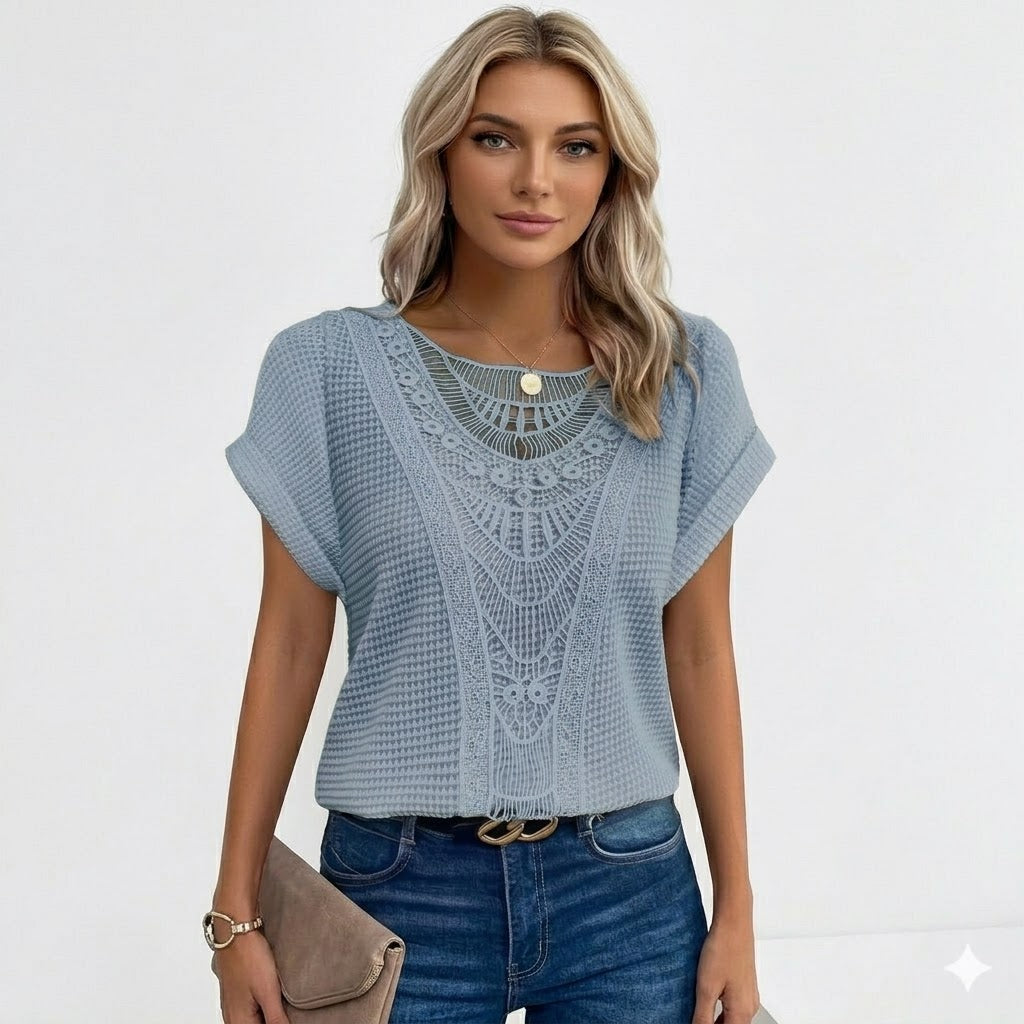 Camille Laurent | Blondebluse med elegant boheme-look