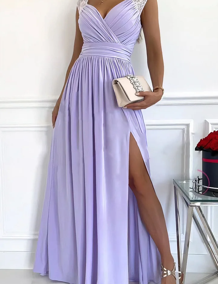 Gianna Ashcroft | Ærmeløs Maxi-kjole i Blush med Blonde-detaljer