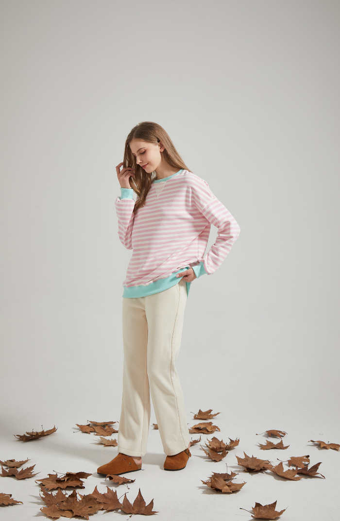 Ottilie Ravenna | Oversized stribet sweatshirt i blå og hvid