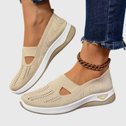 Elena Moretti | Åndbare slip-on sneakers i let strikdesign