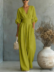 Renata Olivares | Wide-leg jumpsuit med V-hals til kvinder