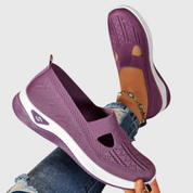 Elena Moretti | Åndbare slip-on sneakers i let strikdesign