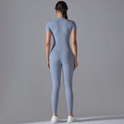 Amalie Skov | Zip-Bodysuit i brun med korte ærmer